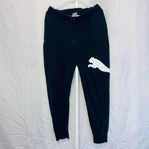 Black joggers/sweatpants